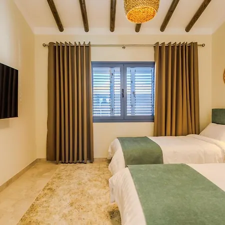 Seasons Boutique Townhouse Holiday home *