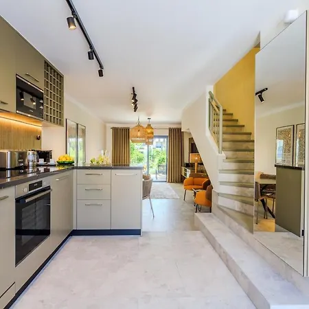 Seasons Boutique Townhouse * Paphos