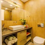 Seasons Boutique Townhouse Дом отдыха Пафос